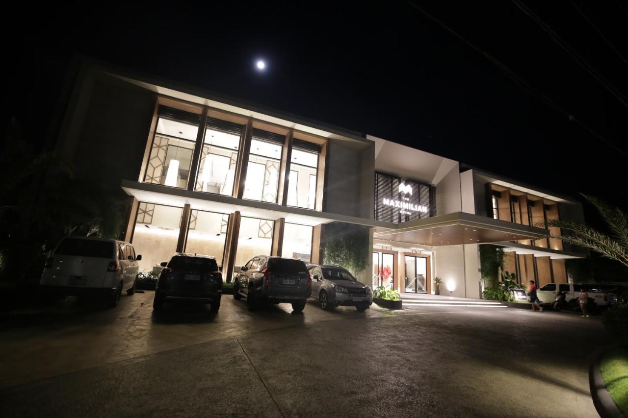 The Maximilian Hotel Cauayan City  Exteriör bild